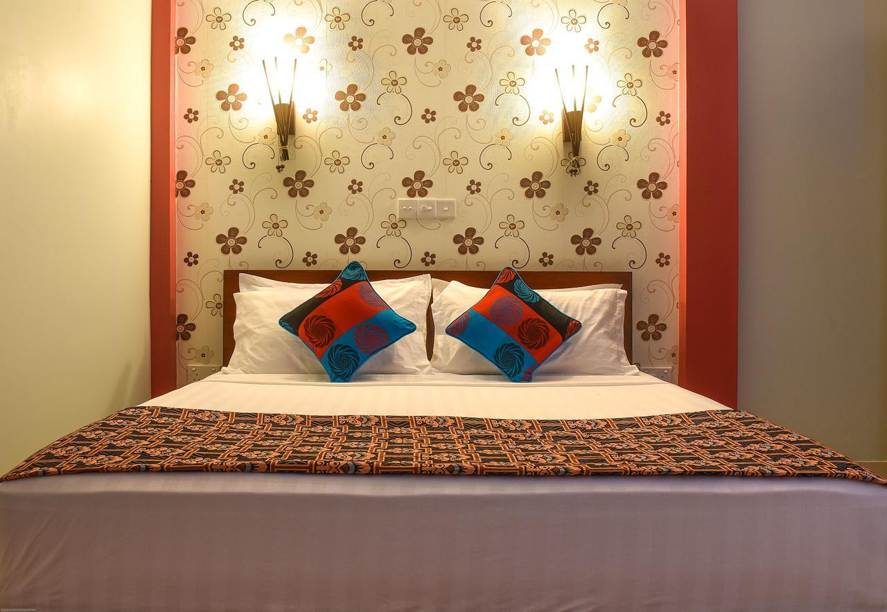 Surfretreat Otel Bodufolhudhoo Dış mekan fotoğraf